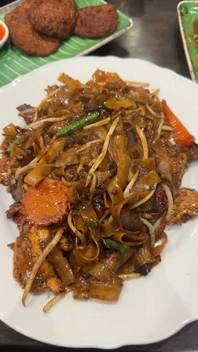 Spicy Basil photo 1