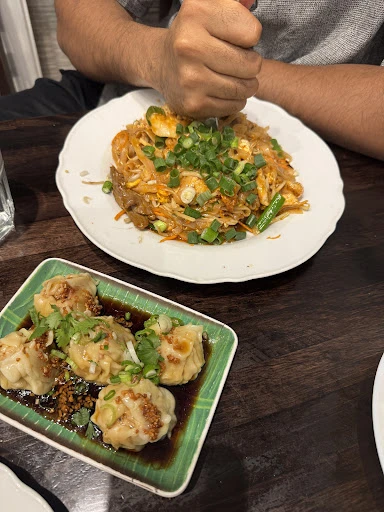 Spicy Basil photo 8